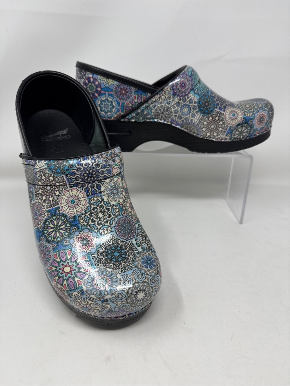 EUC Dansko Professional Multi Mosaic Patent Leather Clogs Size 41(10-10.5US)